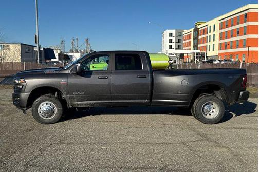 2026 RAM 3500 Big Horn Crew Cab 4x4 8' Box