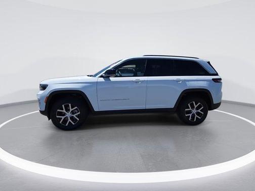 Bright White Clearcoat 2024 Jeep Grand Cherokee Limited