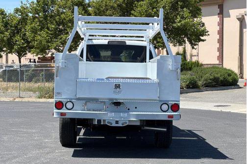 Bright White Clearcoat 2026 RAM 3500 Tradesman/Big Horn