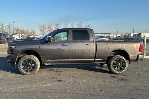 2026 RAM 3500 Laramie Crew Cab 4x4 6'4' Box