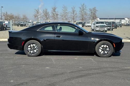 Diamond Black Crystal Pearlcoat 2026 Dodge Charger R/T Scat Pack