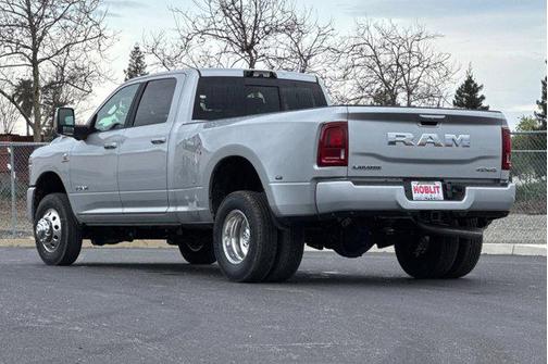 2026 RAM 3500 Laramie Crew Cab 4x4 8' Box