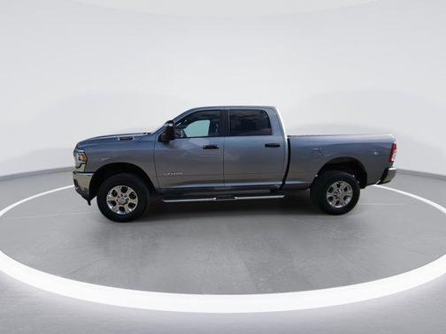2023 RAM 2500 Big Horn Crew Cab 4x4 6'4' Box