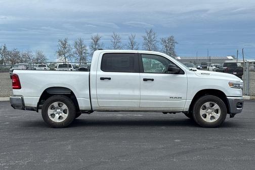 Bright White Clearcoat 2026 RAM 1500 Big Horn/Lone Star