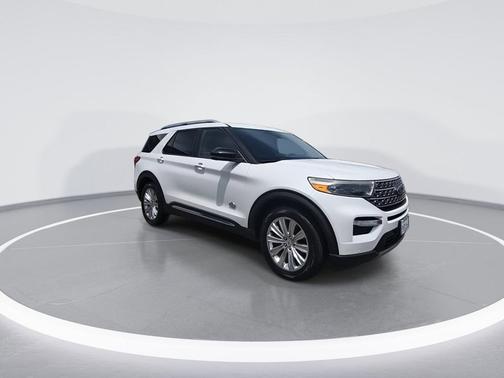 Star White Metallic Tri-Coat 2021 Ford Explorer King Ranch