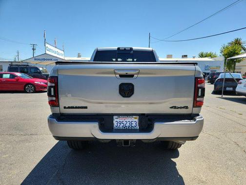 2021 RAM 2500 Laramie Crew Cab 4x4 6'4' Box