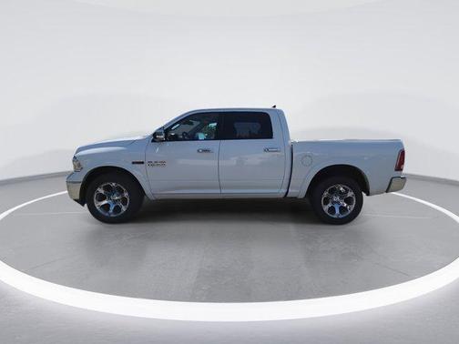 Bright White Clearcoat 2017 RAM 1500 Laramie