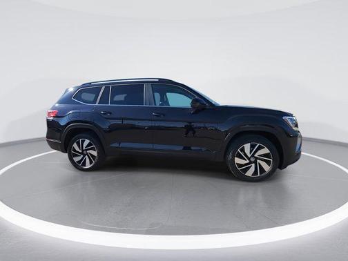 2024 Volkswagen Atlas 2.0T SE w/Technology 4MOTION