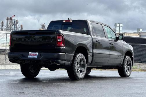 Diamond Black Crystal Pearlcoat 2026 RAM 1500 Warlock Crew Cab 4x4 5'7' Box