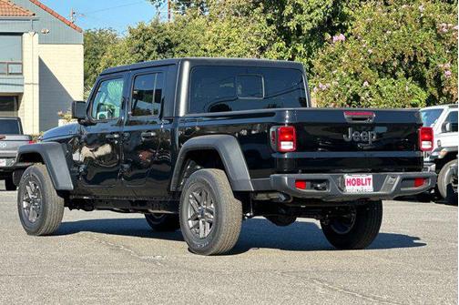 2025 Jeep Gladiator Sport S
