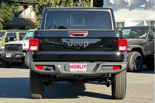 2025 Jeep Gladiator Sport S