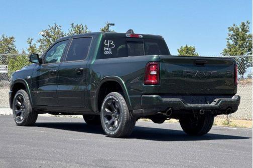 Serrano Green Metallic 2026 RAM 1500 Big Horn/Lone Star