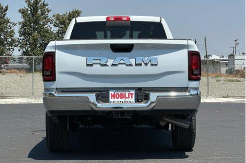 2025 RAM 2500 Tradesman Crew Cab 4x2 8' Box