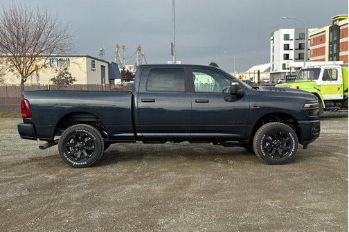 2026 RAM 3500 Laramie Crew Cab 4x4 6'4' Box