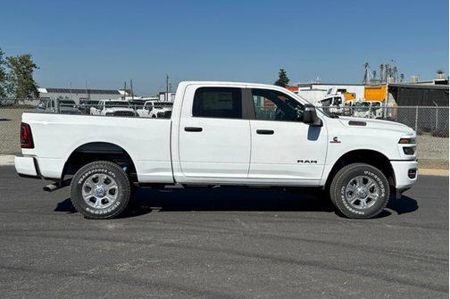 2026 RAM 2500 Big Horn Crew Cab 4x4 6'4' Box