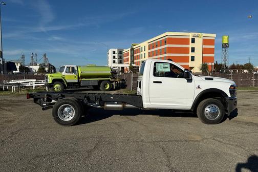 Bright White Clearcoat 2026 RAM 3500 Tradesman