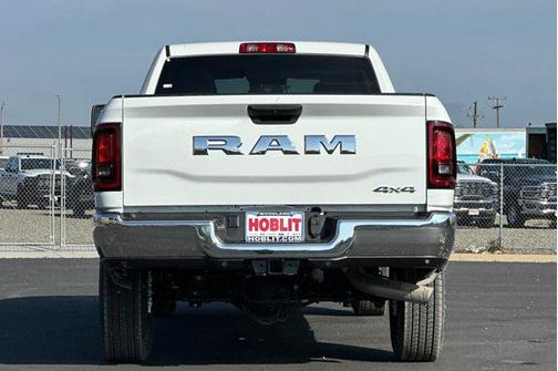 2026 RAM 2500 Tradesman Crew Cab 4x4 8' Box