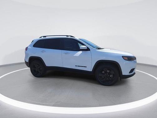 Bright White Clearcoat 2019 Jeep Cherokee Altitude