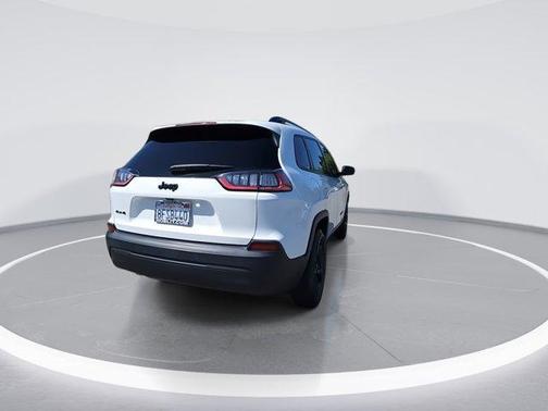 Bright White Clearcoat 2019 Jeep Cherokee Altitude