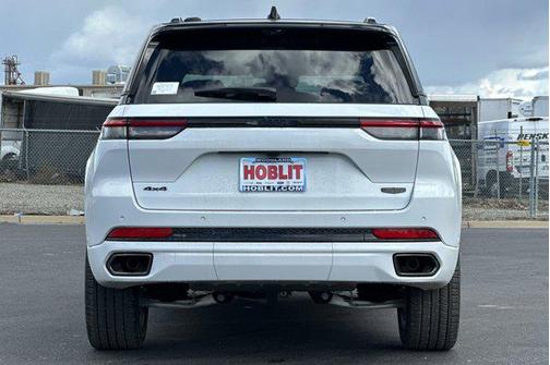 2025 Jeep Grand Cherokee Summit