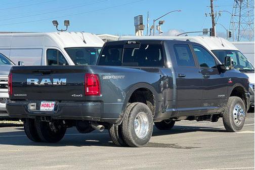 2026 RAM 3500 Laramie Crew Cab 4x4 8' Box