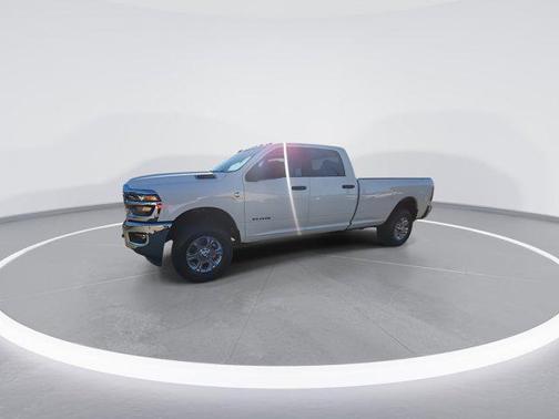 2025 RAM 2500 Big Horn Crew Cab 4x4 8' Box