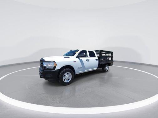 Bright White Clearcoat 2020 RAM 2500 Tradesman Crew Cab 4x2 8' Box