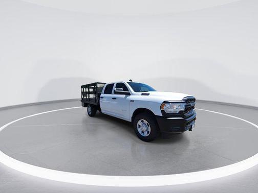 Bright White Clearcoat 2020 RAM 2500 Tradesman Crew Cab 4x2 8' Box