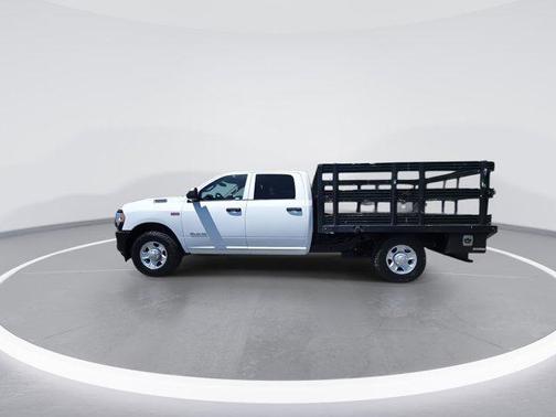Bright White Clearcoat 2020 RAM 2500 Tradesman Crew Cab 4x2 8' Box