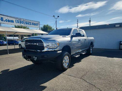 2022 RAM 2500 Big Horn Mega Cab 4x4 6'4'' Box
