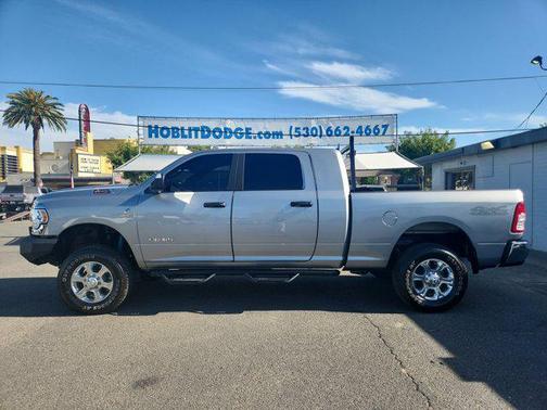 2022 RAM 2500 Big Horn Mega Cab 4x4 6'4'' Box