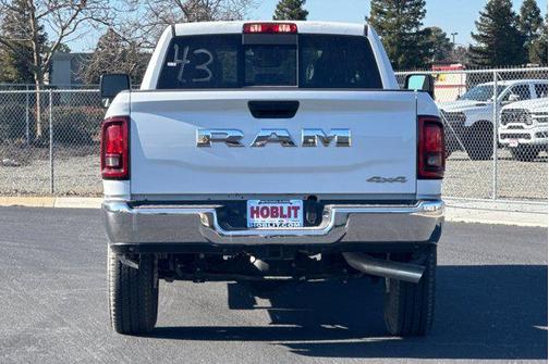 2026 RAM 2500 Tradesman Crew Cab 4x4 8' Box