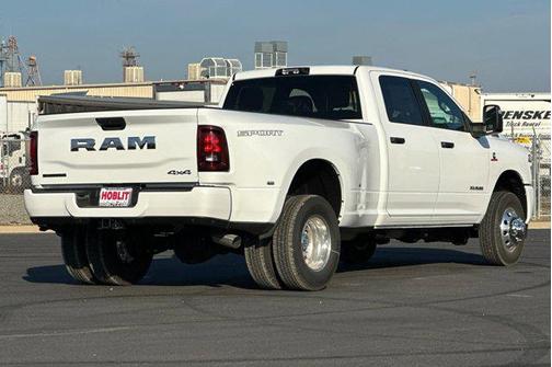 2026 RAM 3500 Big Horn Crew Cab 4x4 8' Box
