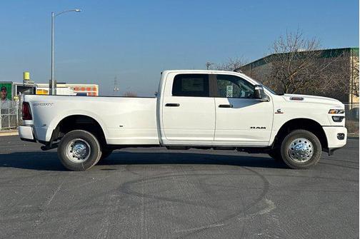 2026 RAM 3500 Big Horn Crew Cab 4x4 8' Box