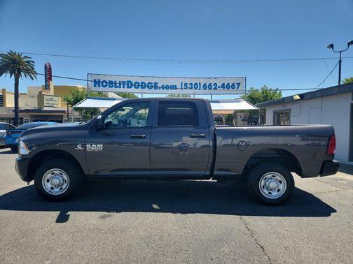 2018 RAM 2500 Tradesman Crew Cab 4x2 6'4' Box