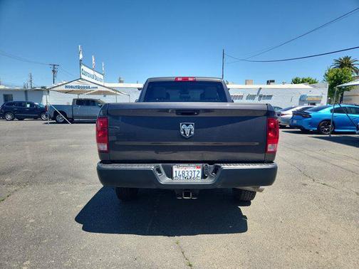 2018 RAM 2500 Tradesman Crew Cab 4x2 6'4' Box