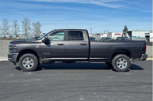 2026 RAM 3500 Big Horn Crew Cab 4x4 8' Box