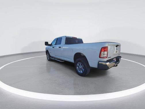 2023 RAM 3500 Big Horn Crew Cab 4x4 8' Box