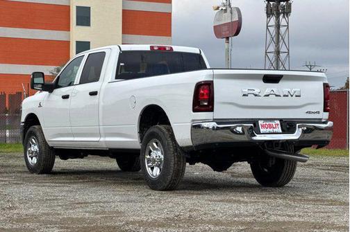 2026 RAM 2500 Tradesman Crew Cab 4x4 8' Box