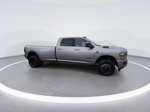 2024 RAM 3500 Big Horn Crew Cab 4x4 8' Box