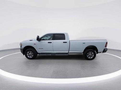 2023 RAM 2500 Big Horn Crew Cab 4x4 8' Box