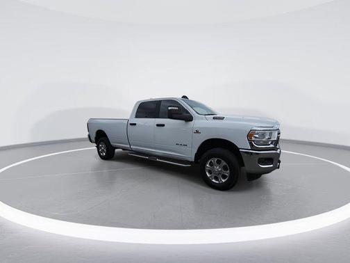 2023 RAM 2500 Big Horn Crew Cab 4x4 8' Box