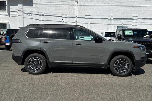2026 Jeep Cherokee Laredo 4x4