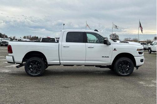 2026 RAM 3500 Laramie Crew Cab 4x4 6'4' Box