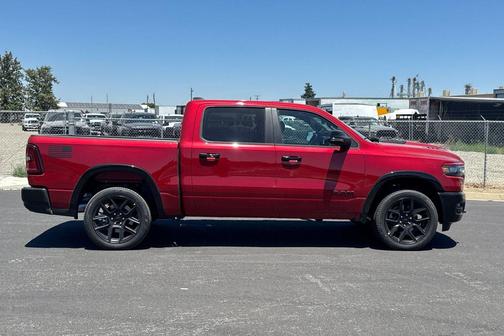 Molten Red Pearlcoat 2026 RAM 1500 Laramie