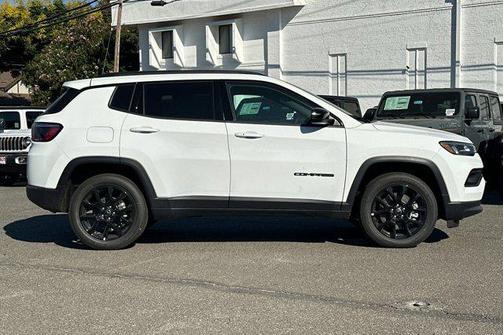 2025 Jeep Compass Latitude
