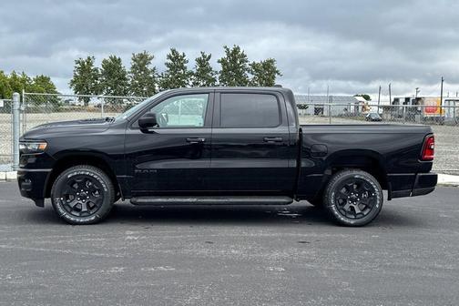 Diamond Black Crystal Pearlcoat 2026 RAM 1500 Express