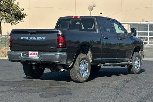 2025 RAM 2500 Tradesman Crew Cab 4x4 6'4' Box
