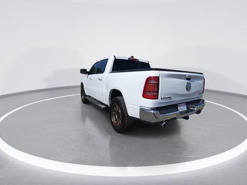 Bright White Clearcoat 2020 RAM 1500 Laramie