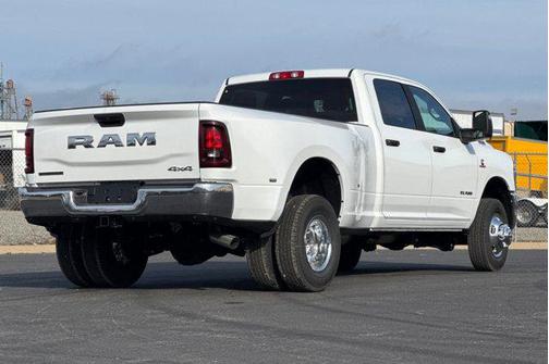 2026 RAM 3500 Big Horn Crew Cab 4x4 8' Box